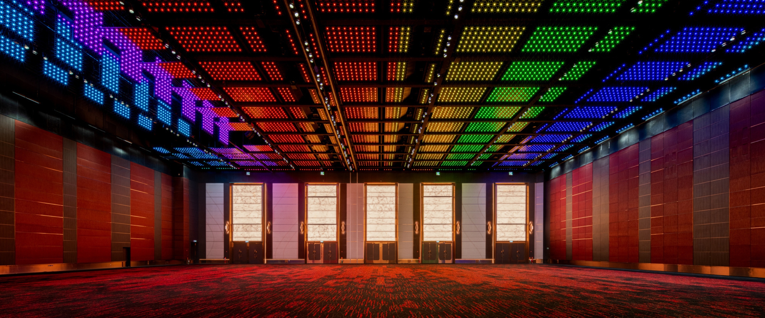 Equipped for Large-Scale Conferences and Seminars